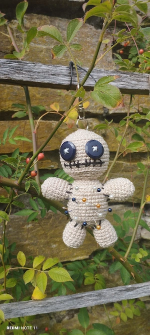 Voodoopuppe Nadelkissen Halloween Schlüsselanhänger