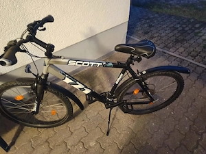 Sehr gut erhaltenes Mountainbike 