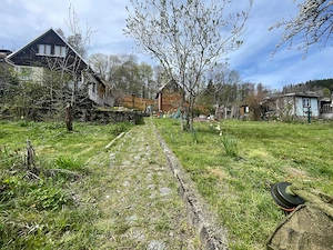 Schrebergarten mit schönem Haus