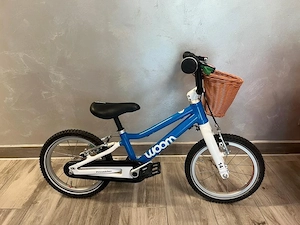 Woom 2 Kinderfahrrad 14 Zoll blau Weiß 
