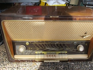 Antiquitäten Radio