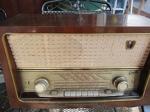Antiquitäten Radio