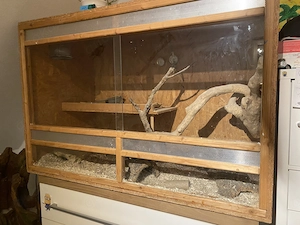 Terrarium für Reptilen 