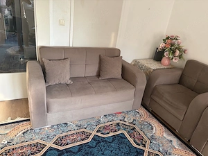 Modernes Sofa in Braun Taupe mit Schlaffunktion   Top Zustand!