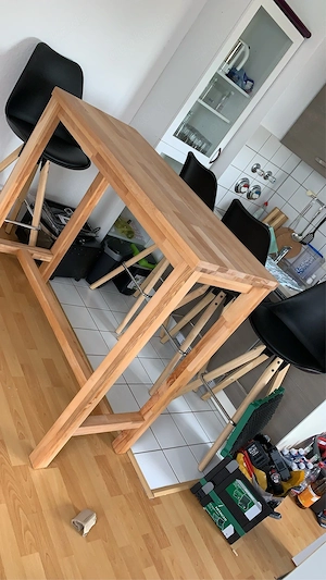 Moderner Bartisch inkl. Stühle für Selbstabholer