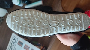 Verkaufe ein paar Schuhe Größe 44 
