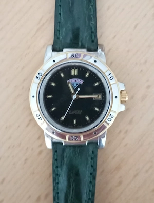 Certina "Date   Quartz" Damenuhr (( Neu   Ungetragen ))