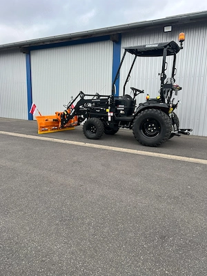 25 PS Captain 263 Traktor Hydrostat Schneeschild 1,50 m Agri Max-Turf Bereifung Frontlader EURO