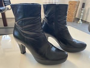 UNISA Platteau-Stiefelette