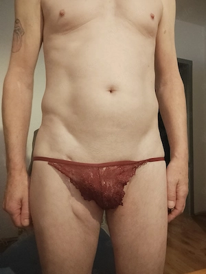 Suche Mann der sich gerne einen Blowjob machen lässt 