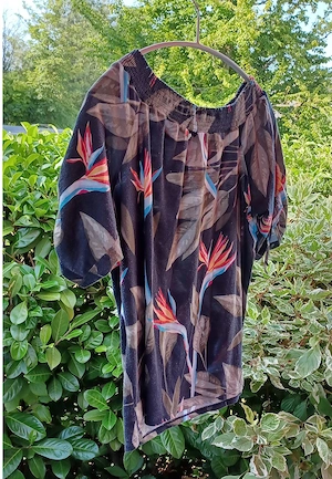 Bluse Damen von Comma Gr. 42  wie im Bild