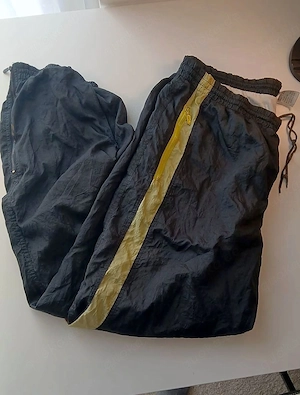 Puma Trainingshose Vintage 90er Schwarz Gelb Nylon Jogginghose Gr. L