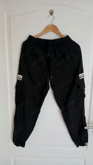 Adidas Originals Cargohose Jogginghose Trainingshose bequem schwarz Streetwear Gr. 38