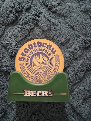 Bierdeckelspender