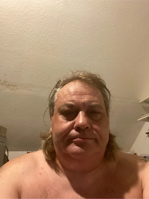 Dominanter Mann 55 sucht Devote Frau