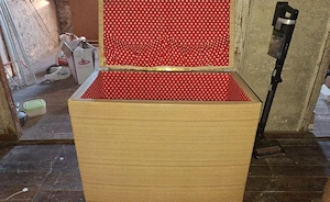 DDR Truhe 70er