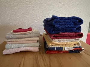 Badetücher, Handtücher, Waschhandtücher versch.Farben
