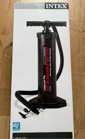 Handpumpe Double Quick III von Intex.
