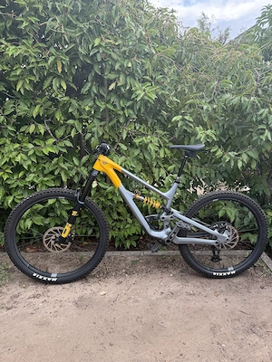 YT Capra MX Uncaged 11