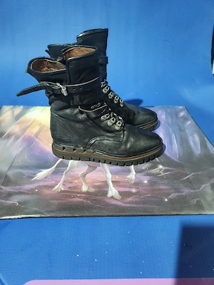 A.S.98 Damen Boots in der Größe 37.