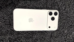 Apple iPhone 17 pro max 