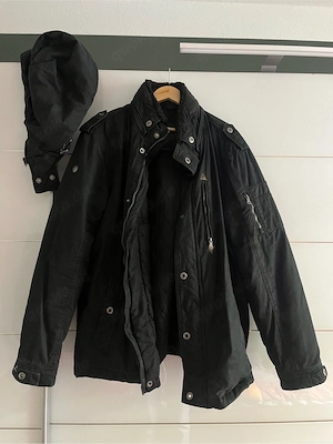 Schwarze Herrenjacke Winterjacke mit abnehmbarer Kapuze Größe 58