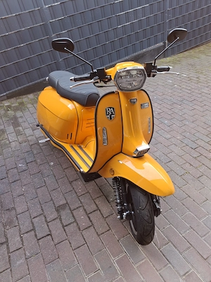 Motorroller 125ccm 4T Royal alloy 