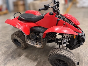 2   Polaris Trail Blazer 330   Bastlerquads im Paket