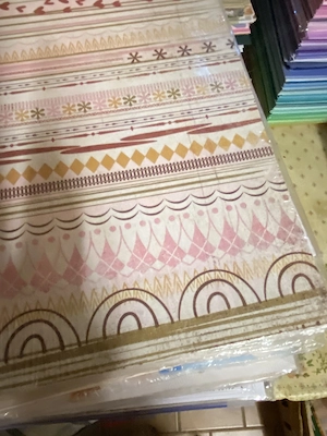 Wunderschöne Motiv-Scrapbookpapiere und Karton incl. Regal