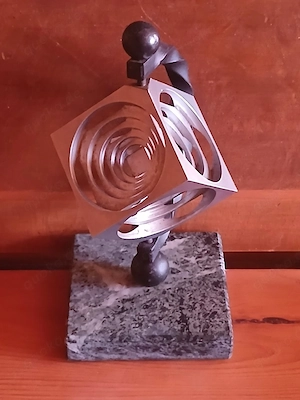 Verkaufe einen Turner Würfel Space Age 