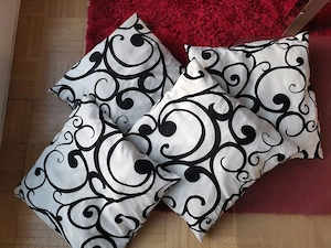 4x Schöne Musterkissen 