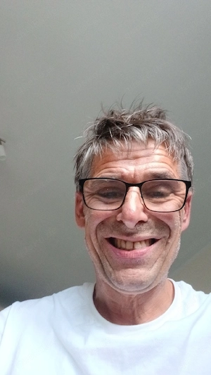 er sucht sie