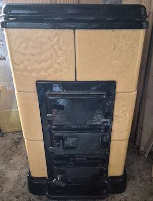 Gusseisener Holz- Kohle Ofen 