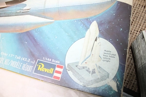2x Revell Speicherfund Bausatz aus 1984 Vintage Stuka Ju 87 + Enterprise Shuttle Booster Rockets VIN