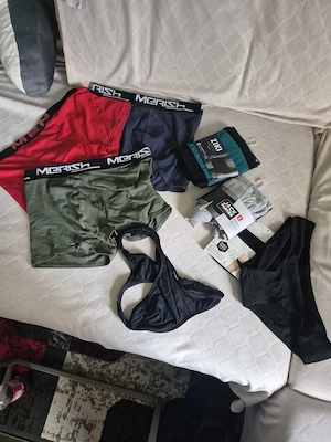 Getragene Handwerker-Unterwäsche (maskuliner Duft) + Private Live-Besuche