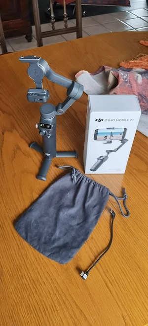 DJI Osmo Mobile 7P