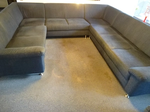 Couch groß in U-Form mit Kissen abnehmbar und waschbar in blau