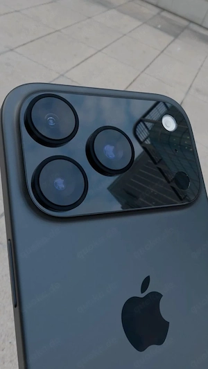 iPhone 17pro max 