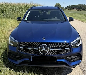 Verkaufe Mercedes Benz GLC 220 d, 4matic, AMG Line + Winterreifen auf Alufelgen 