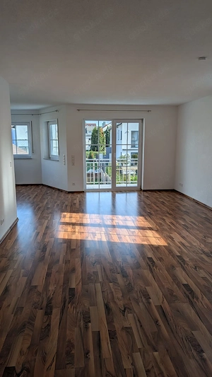 Schöne 2 1 2 Zimmer Wohnung