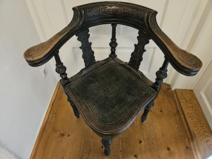 Antiker Eckstuhl Kapitänsstuhl Schnitzereien Gründerzeit ca. 1880 Rarität! TOP!