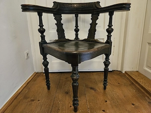 Antiker Eckstuhl Kapitänsstuhl Schnitzereien Gründerzeit ca. 1880 Rarität! TOP!