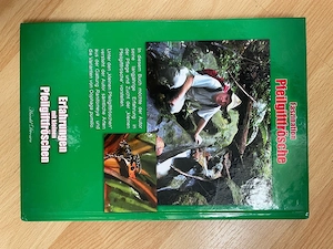 Buch Erfahrungen mit kleinen Pfeilgiftfröschen Oophaga Divossen Selten!