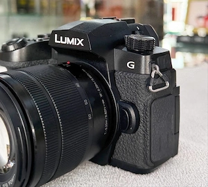  Panasonic LUMIX DC-G90 Kamera mit Objektiv    