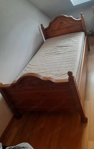 Bettgestell incl.Lattenrost ( Matraze) zu verschenken
