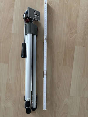 Stabiles Kamera-Dreibeinstativ der Marke Foto Porst