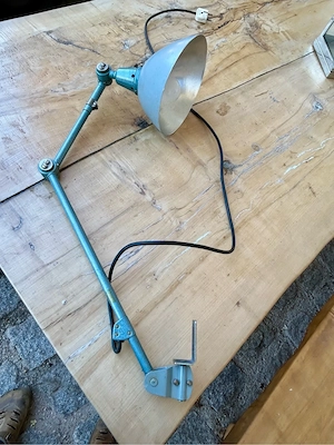 Midgard Gelenkarmlampe, Nr. 2036, Bauhaus