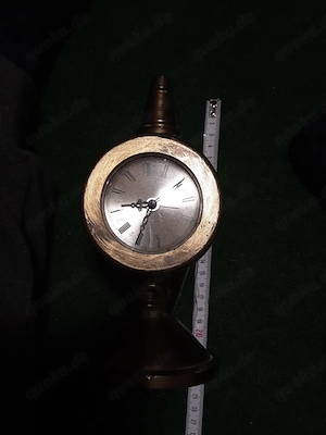 Antik Gusseiserne-umgebaut zur Uhr sehr schwer  Messing toll!
