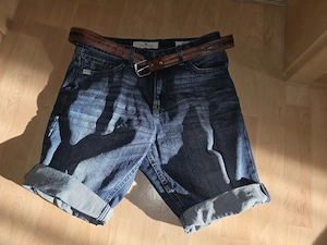 Herrenjeans, kurz, Tom Tailor, dunkelblau, mit Gürtel, Gr. 31, wenig getragen