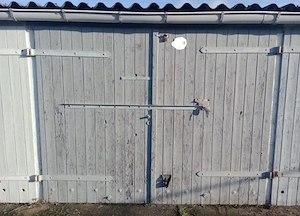 Garage Rostock Reutershagen Vorweden incl. Strom